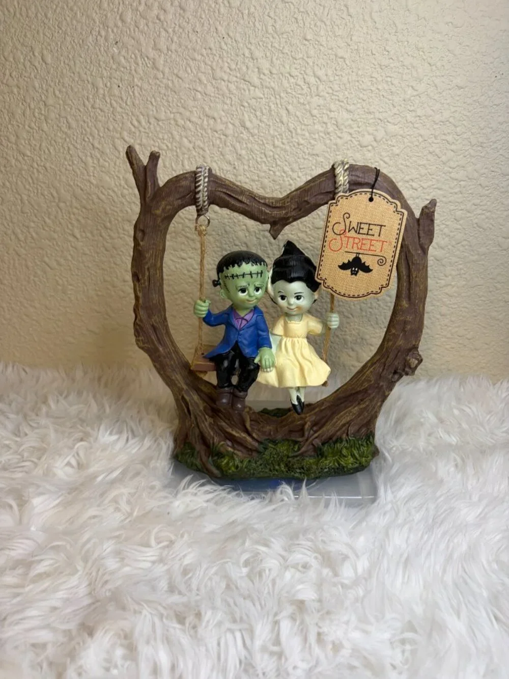 Sweet Street Frankenstein Bride Swing Halloween Figurine Statue NWT